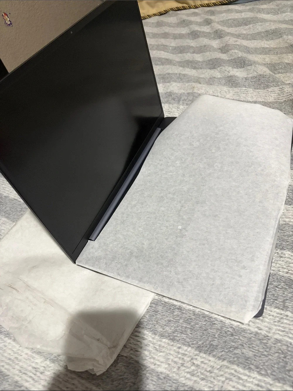 Samsung Metallic Gray Laptop Cover